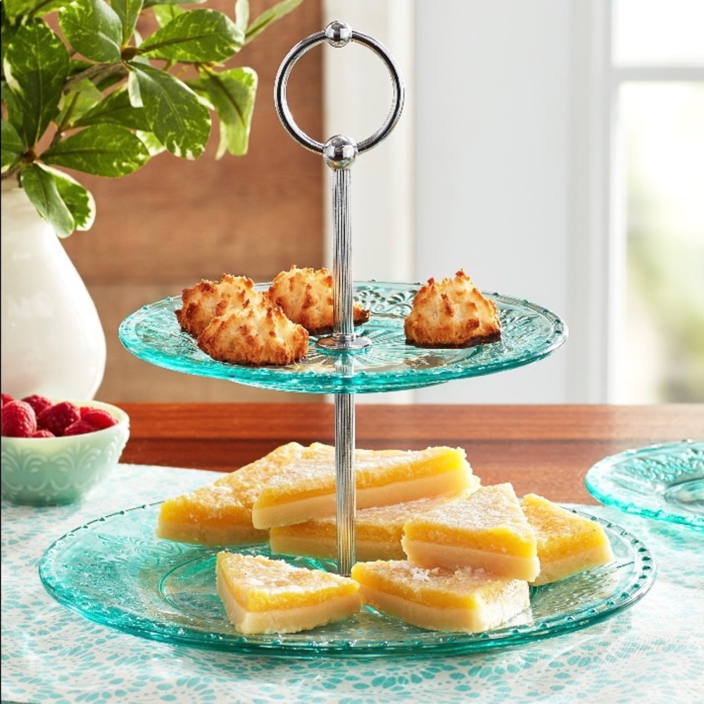 The Pioneer Woman Cassie Embossed 2-Tier Server